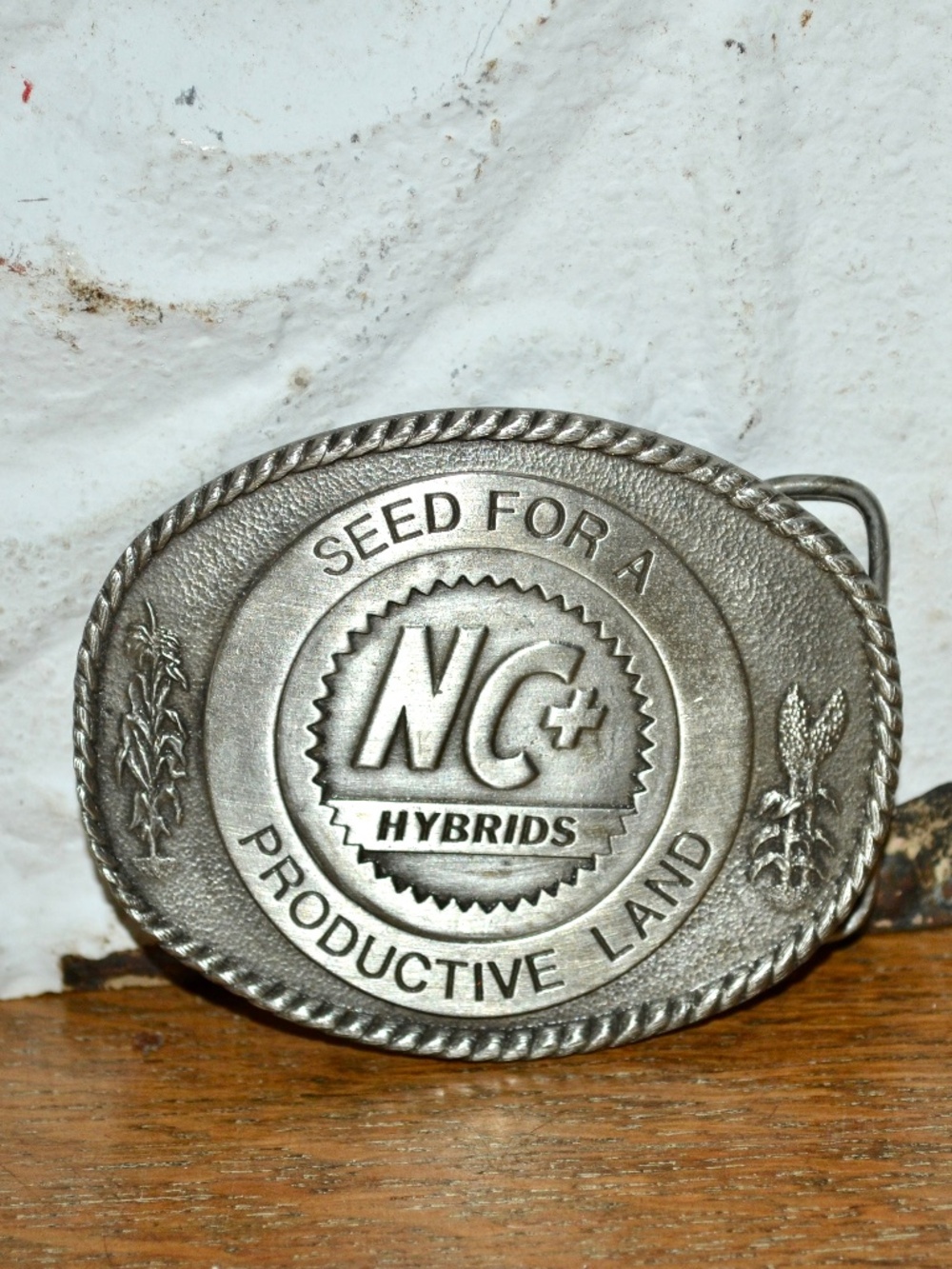 NC+ Hybrids Belt Buckle Agricultural Promo Limited Edition Vtg 80s TGABC .XTT347